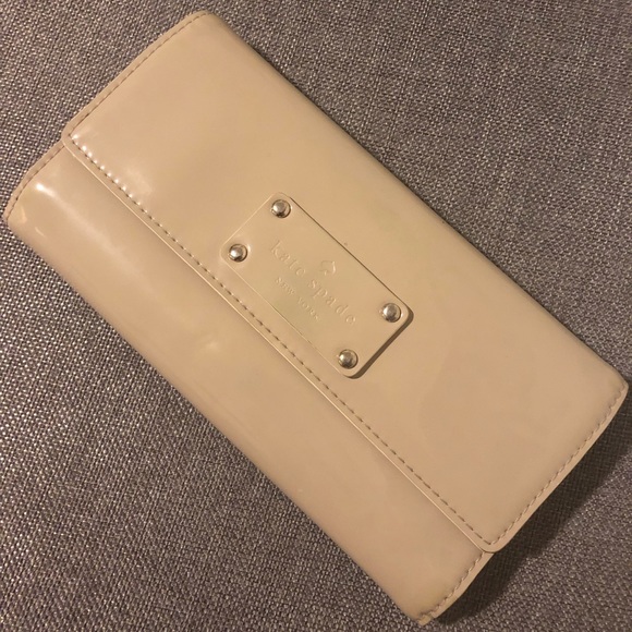 kate spade Handbags - Kate Spade Nude Patent Leather Wallet